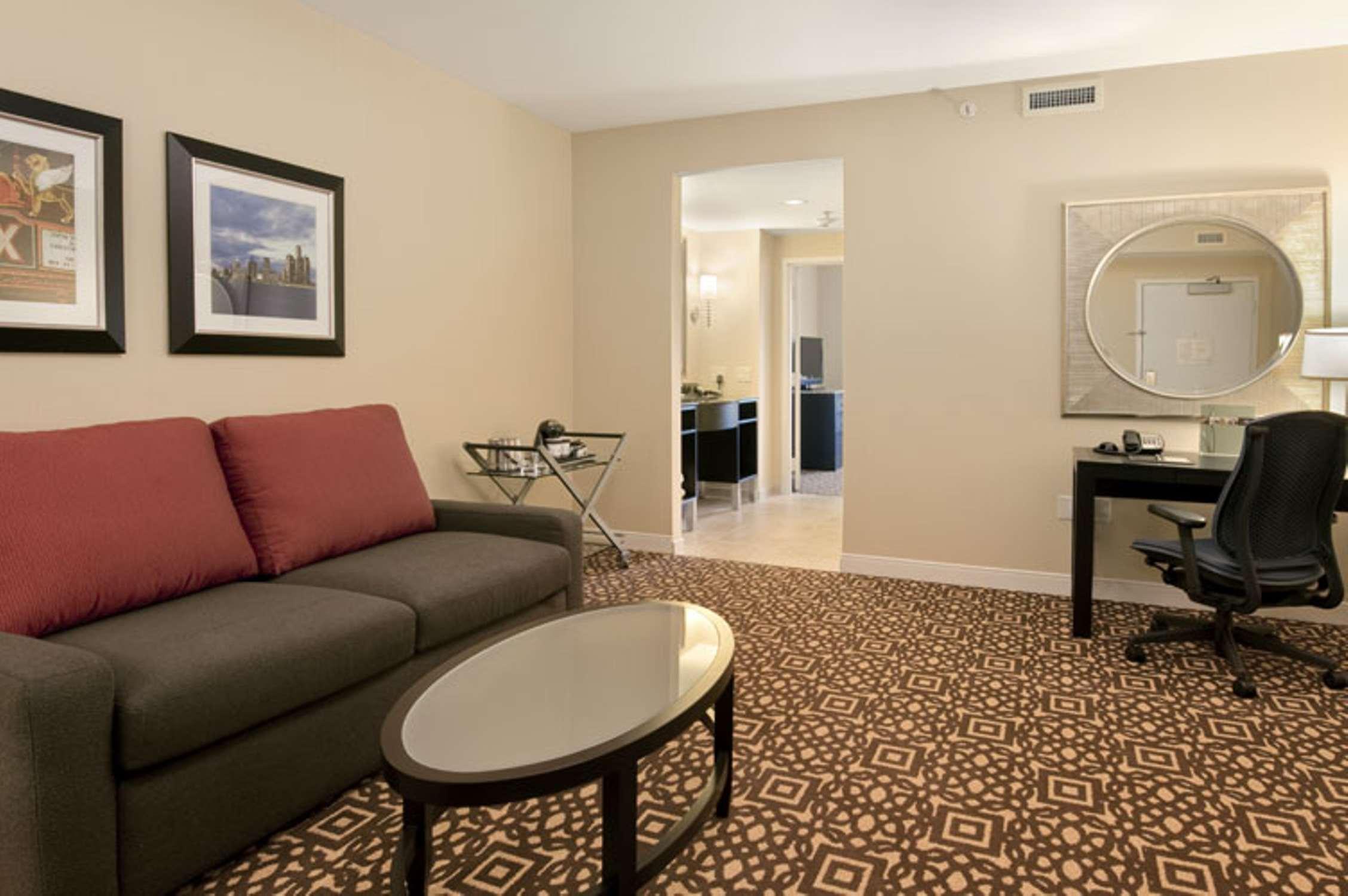 Doubletree Suites By Hilton Hotel Detroit Downtown - Fort Shelby Eksteriør bilde