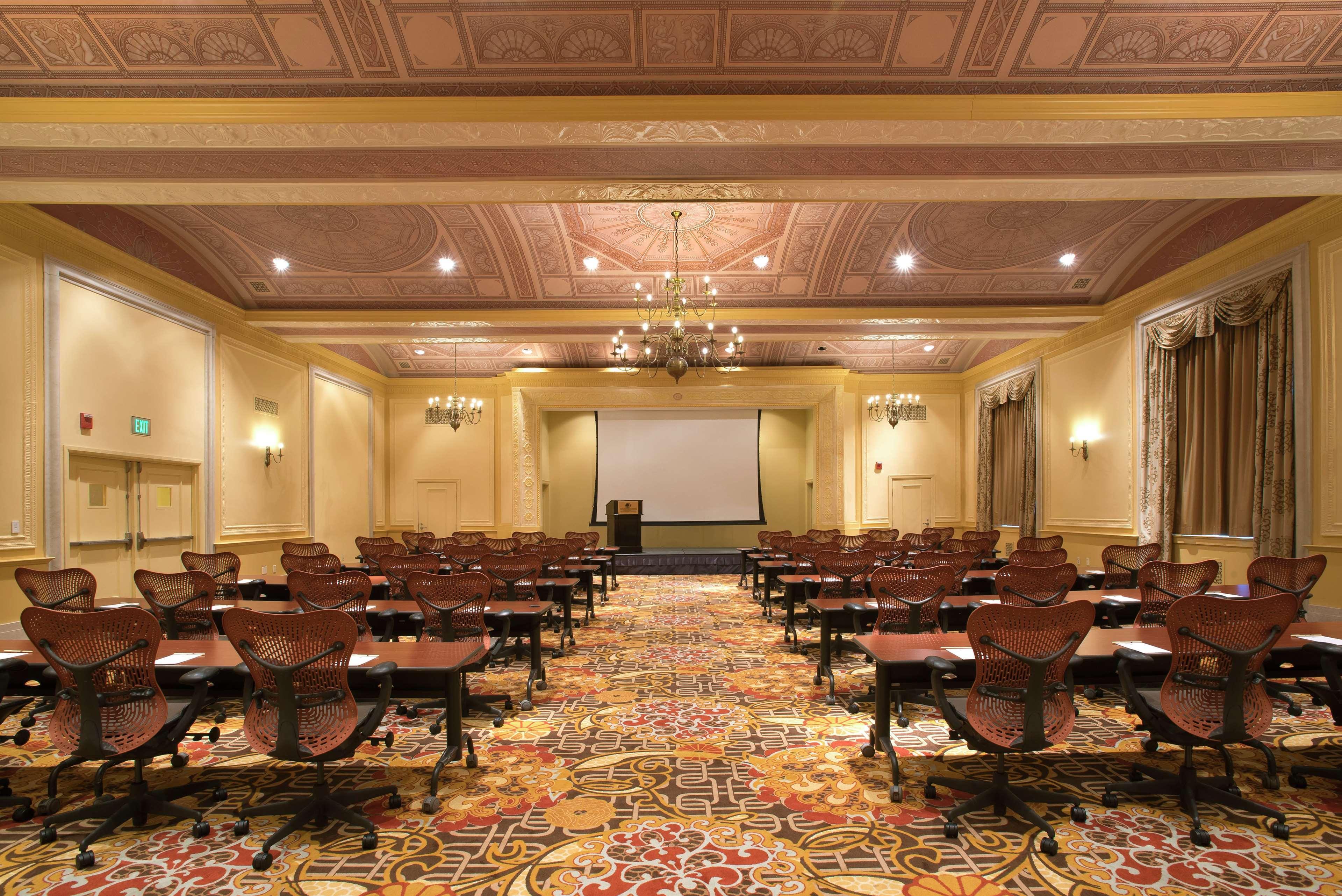 Doubletree Suites By Hilton Hotel Detroit Downtown - Fort Shelby Eksteriør bilde