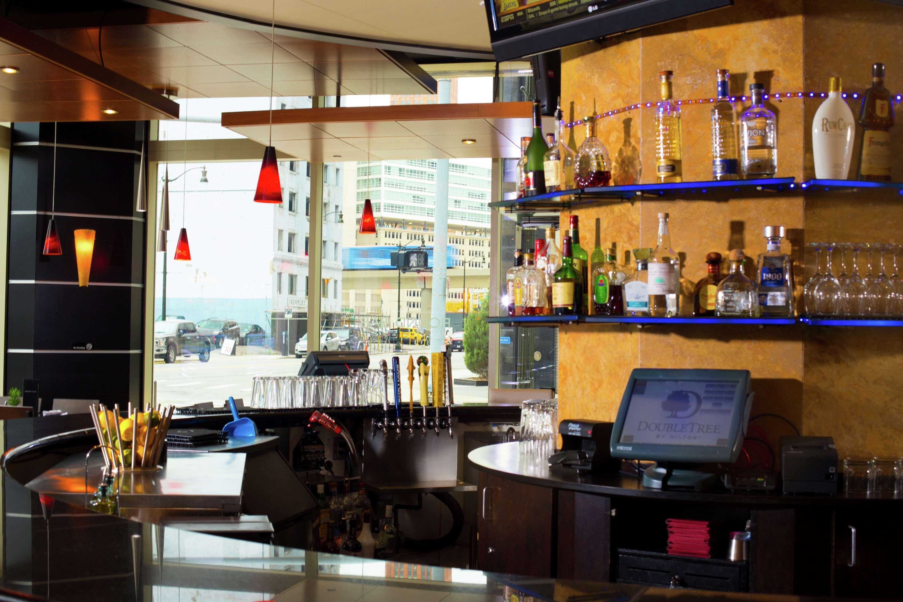 Doubletree Suites By Hilton Hotel Detroit Downtown - Fort Shelby Eksteriør bilde