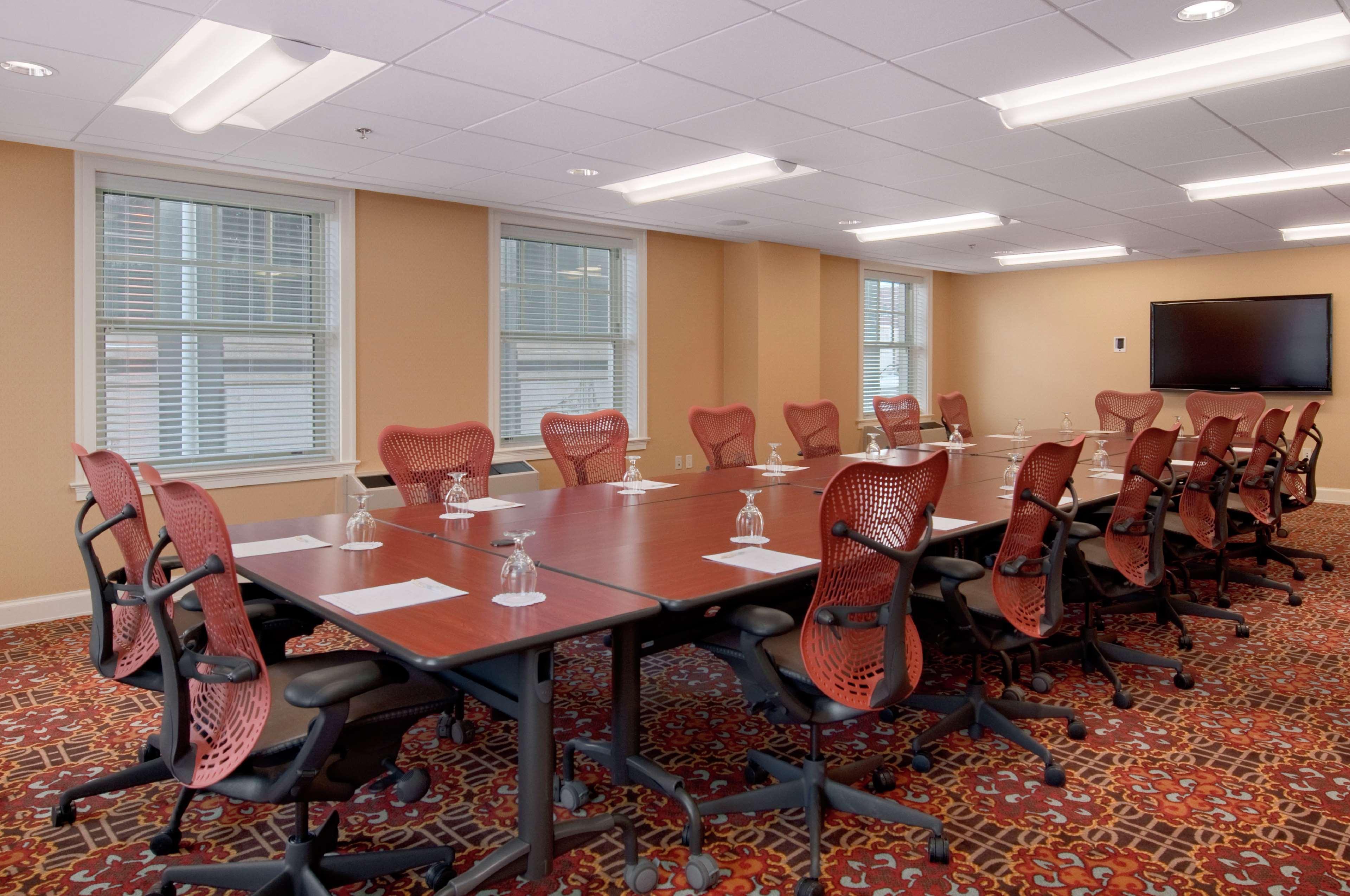 Doubletree Suites By Hilton Hotel Detroit Downtown - Fort Shelby Eksteriør bilde