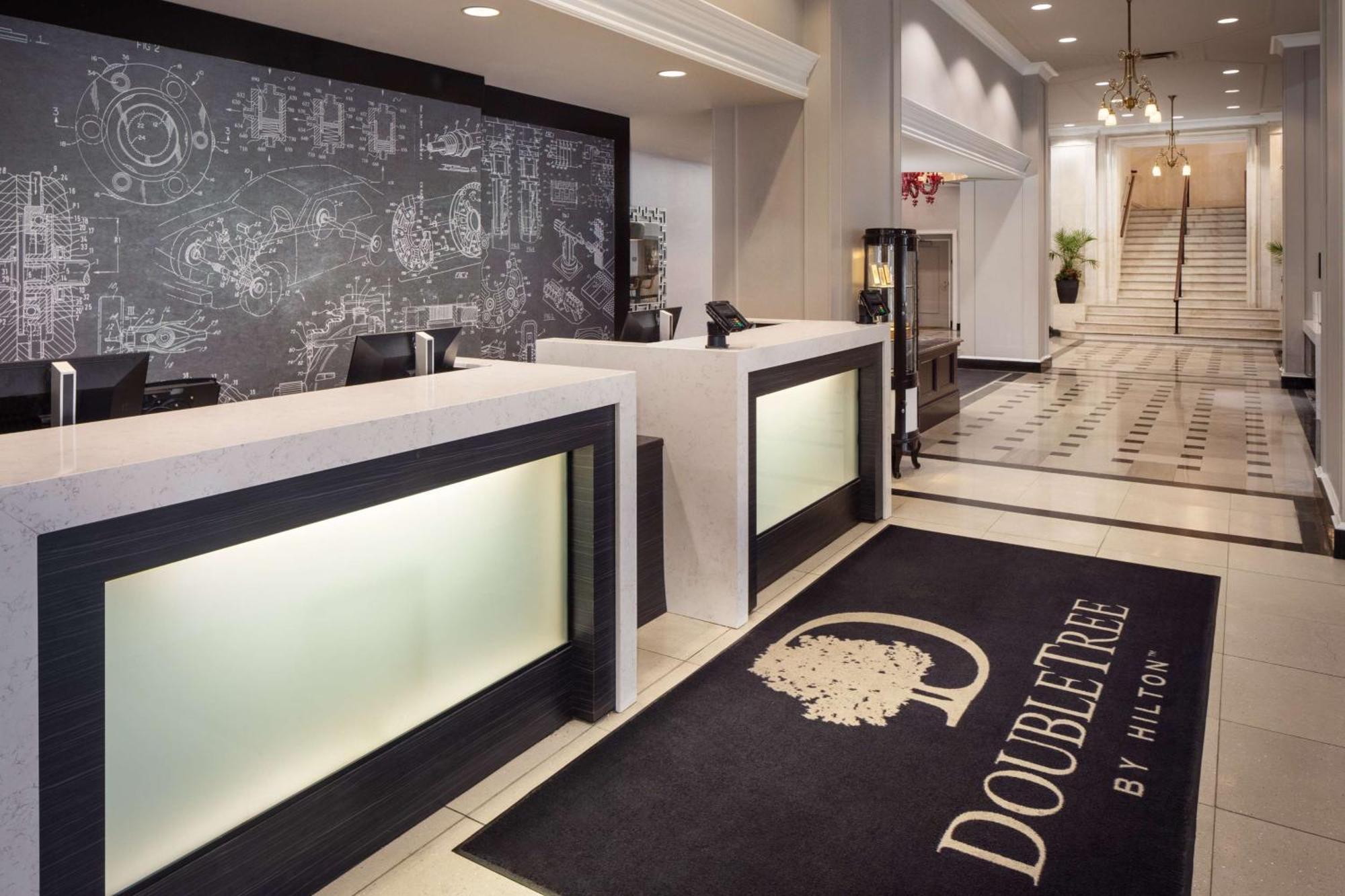 Doubletree Suites By Hilton Hotel Detroit Downtown - Fort Shelby Eksteriør bilde