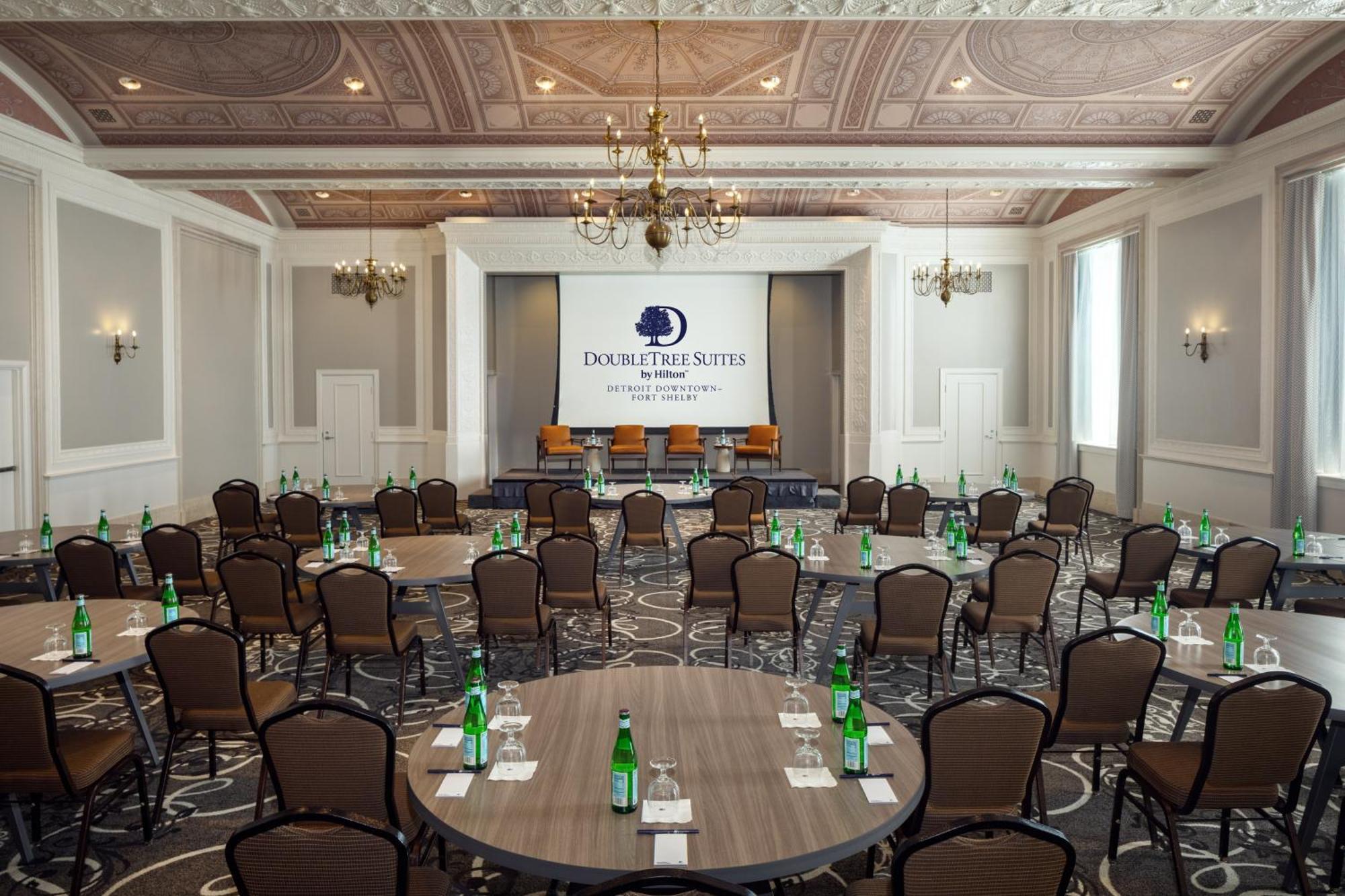 Doubletree Suites By Hilton Hotel Detroit Downtown - Fort Shelby Eksteriør bilde