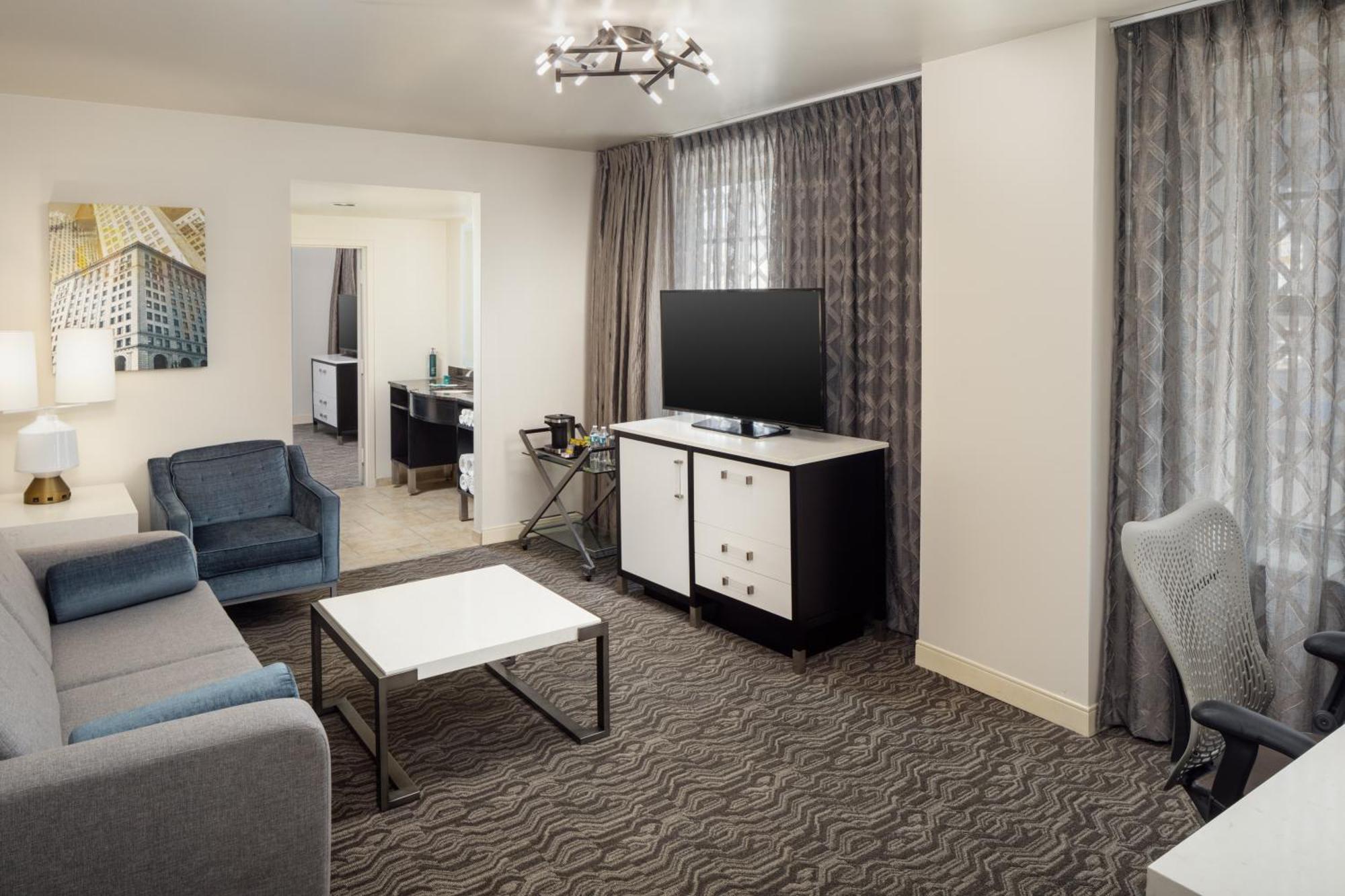 Doubletree Suites By Hilton Hotel Detroit Downtown - Fort Shelby Eksteriør bilde